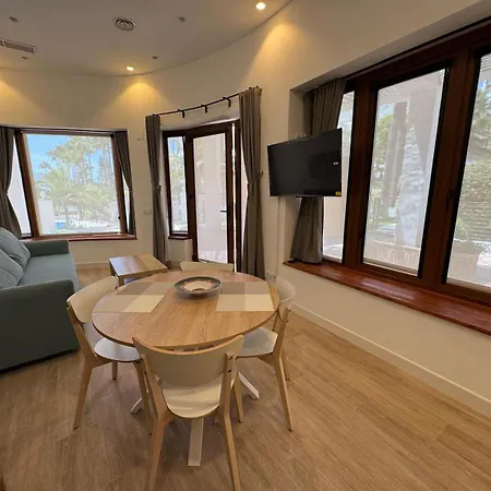 Canovas - Oasis De Capistrano Apartman